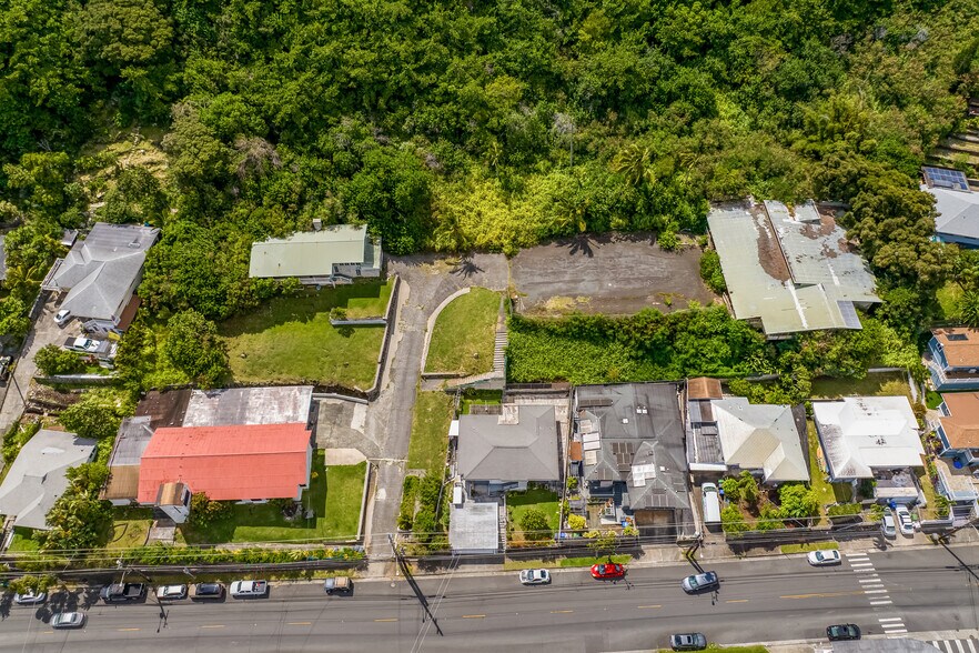 2106 Palolo Ave, Honolulu, HI à vendre - Photo du bâtiment - Image 2 de 6