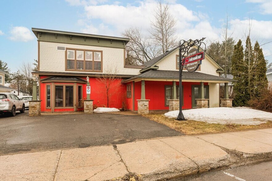 3869 St Queen, Rawdon, QC for sale - Primary Photo - Image 1 of 1