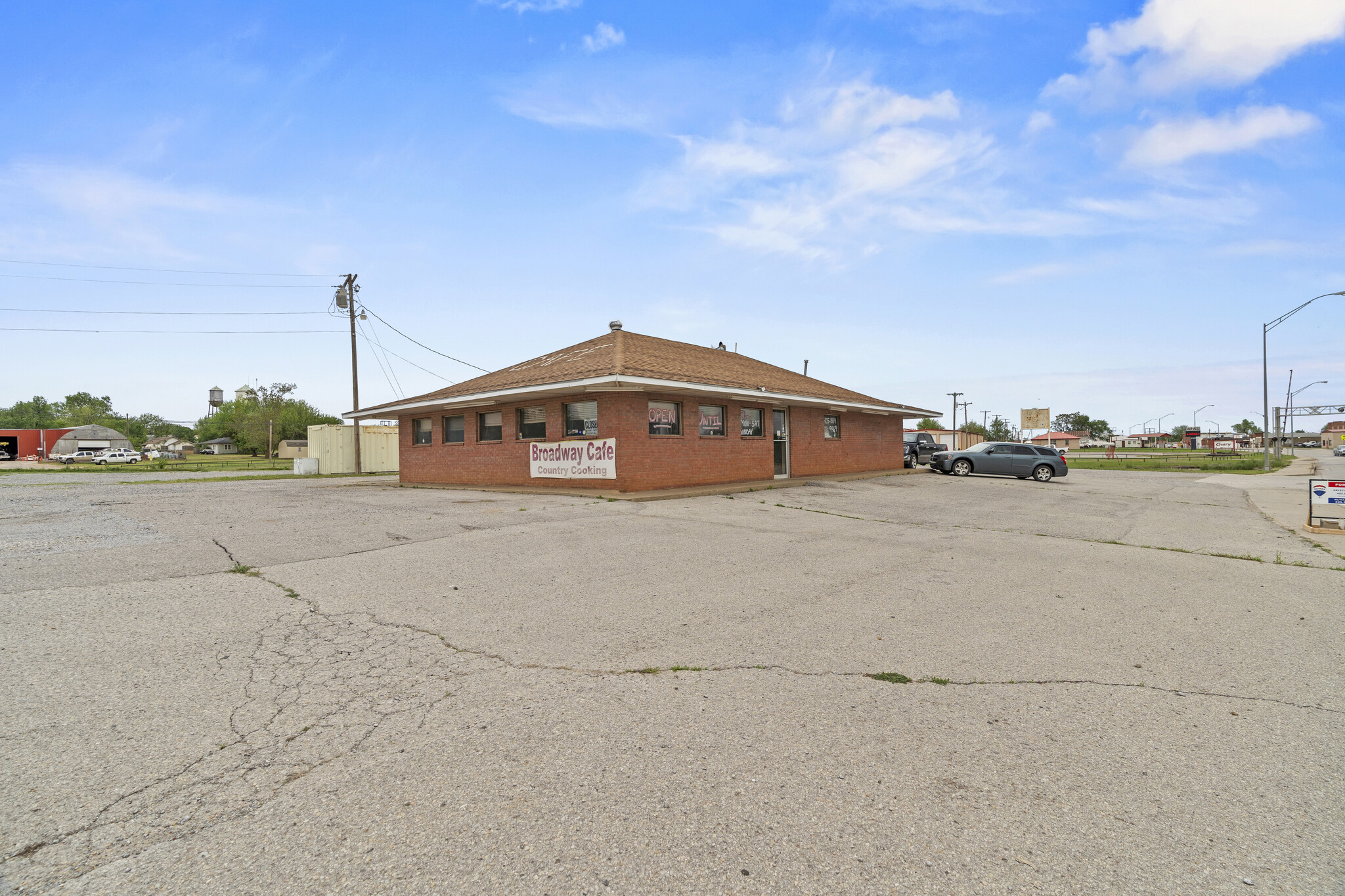 419 Broadway, Geary, OK for sale Primary Photo- Image 1 of 29