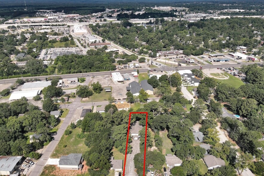1107 Palestine St, Conroe, TX for sale - Building Photo - Image 2 of 24