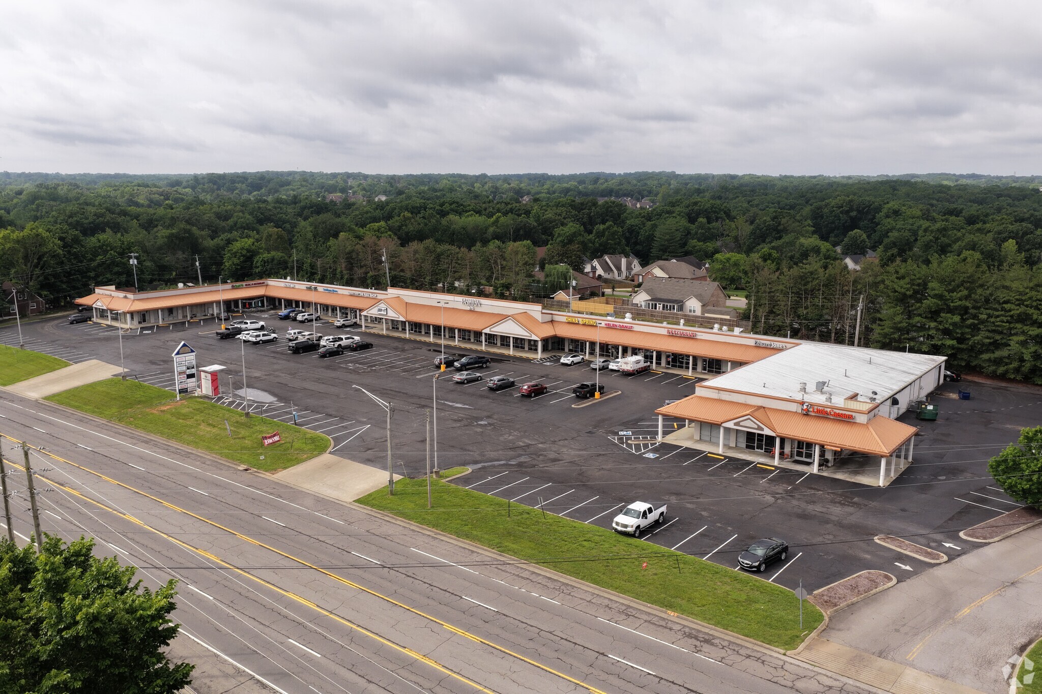 2354 Highway 41 S, Greenbrier, TN for lease Primary Photo- Image 1 of 2