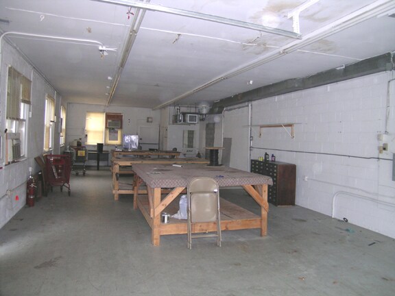 220 Laurel Rd, East Northport, NY à vendre - Autre - Image 2 de 4