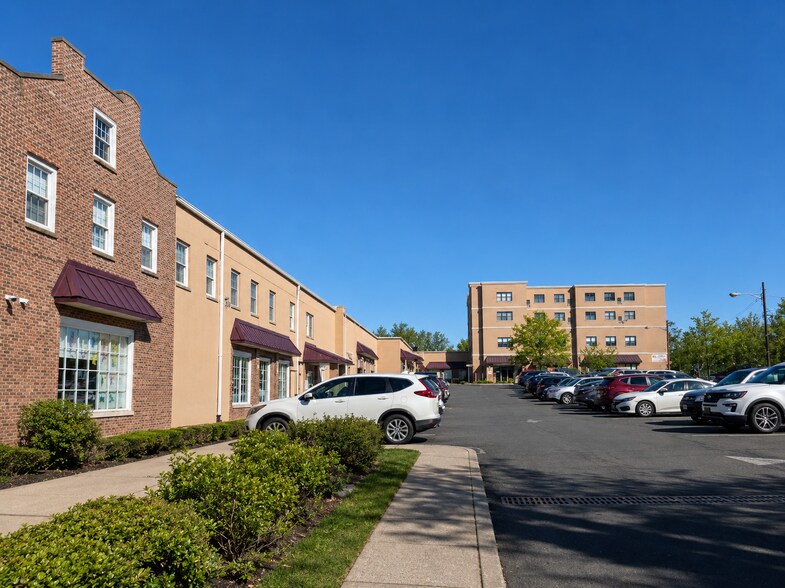 1672-1676 North Olden Ave & 1571 6th St portefeuille de 2 propriétés à vendre sur LoopNet.ca - Photo du bâtiment - Image 3 de 15