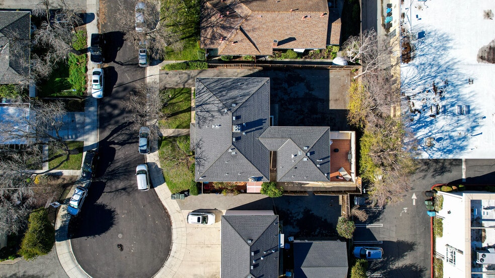 2735 Byron St, Palo Alto, CA for sale - Building Photo - Image 3 of 24