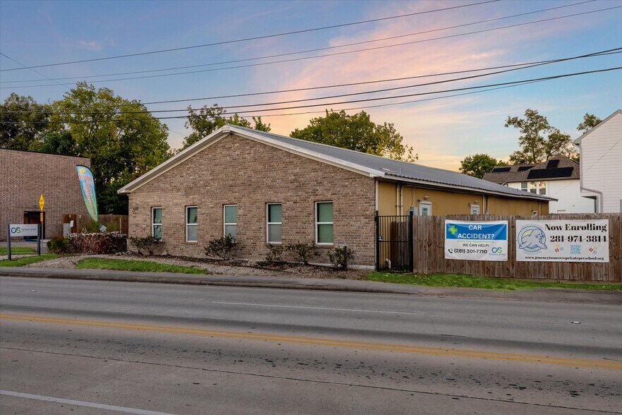 6212 N Main St, Houston, TX à vendre - Photo du bâtiment - Image 3 de 10