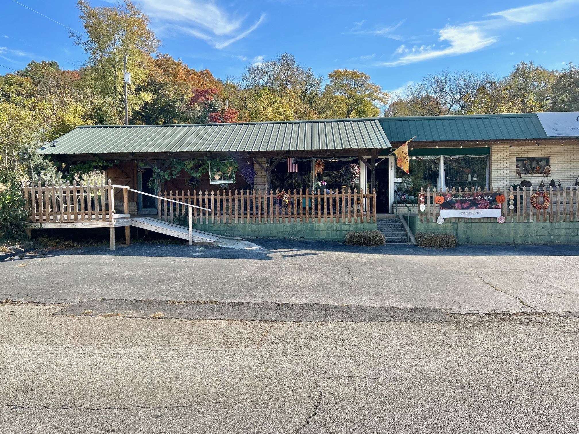 102 North Walnut, Anderson, MO for sale Primary Photo- Image 1 of 1