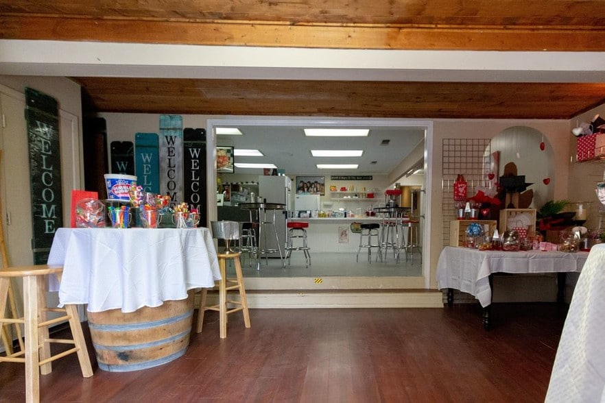 125 N Pecan St, Hico, TX à vendre - Photo intérieure - Image 3 de 8