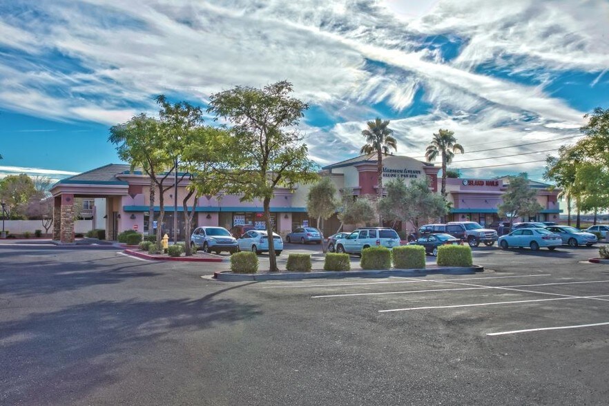 81 S McQueen Rd, Gilbert, AZ à louer - Photo du bâtiment - Image 2 de 21