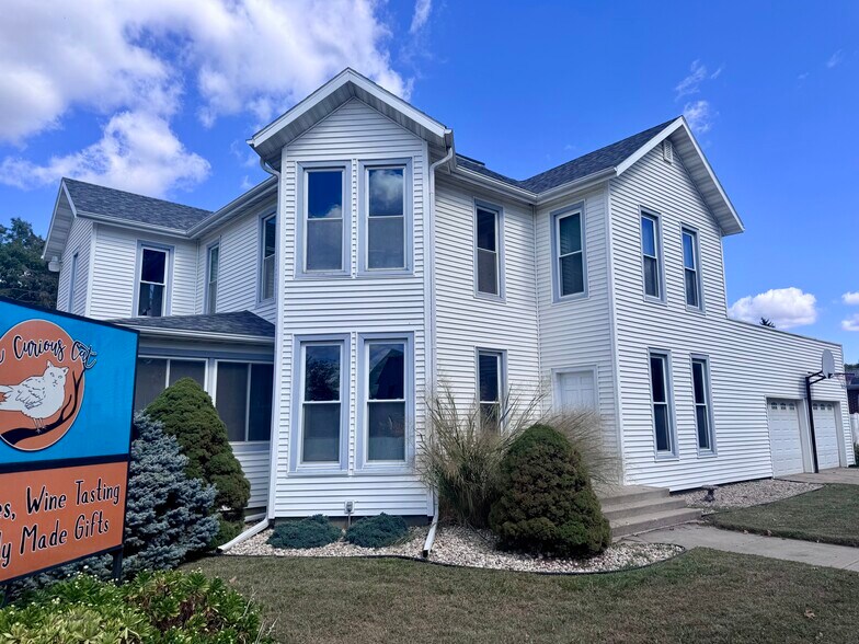 1415 4th St, Fulton, IL à vendre - Photo du bâtiment - Image 2 de 54