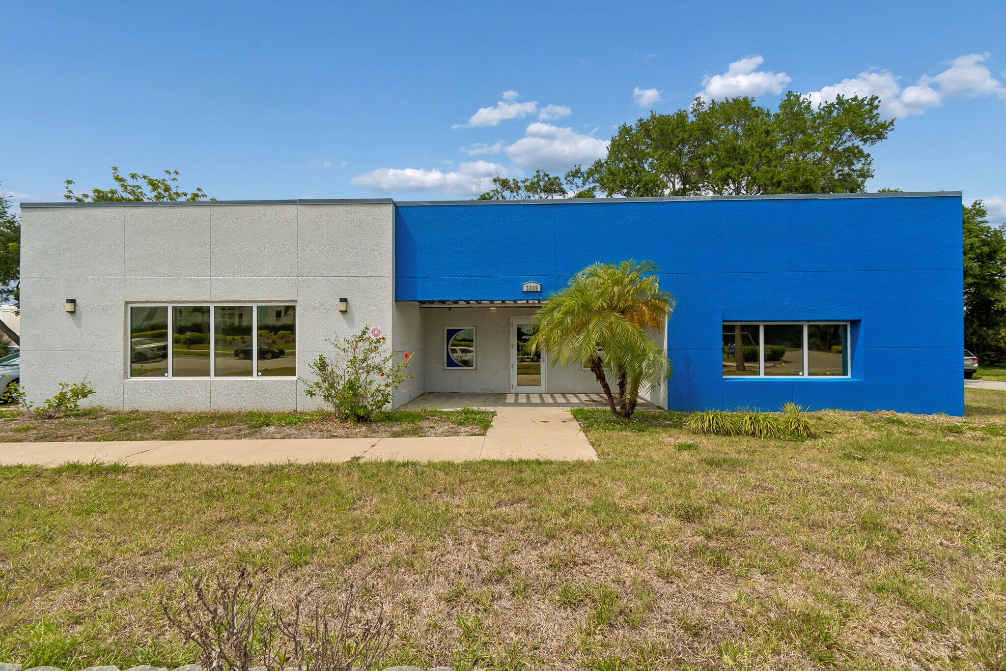 3209 30th Ave S, Saint Petersburg, FL à vendre Photo du bâtiment- Image 1 de 24
