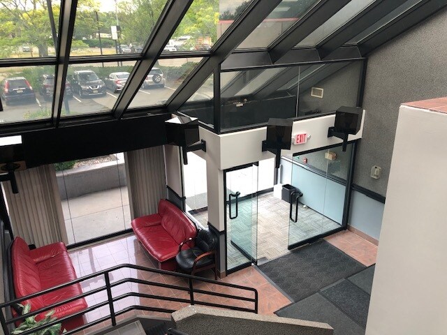 322 Route 46, Parsippany, NJ à louer - Hall d’entrée - Image 2 de 5