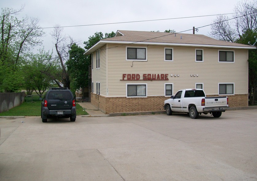 1407 Ford St, Llano, TX à vendre - Photo principale - Image 1 de 1