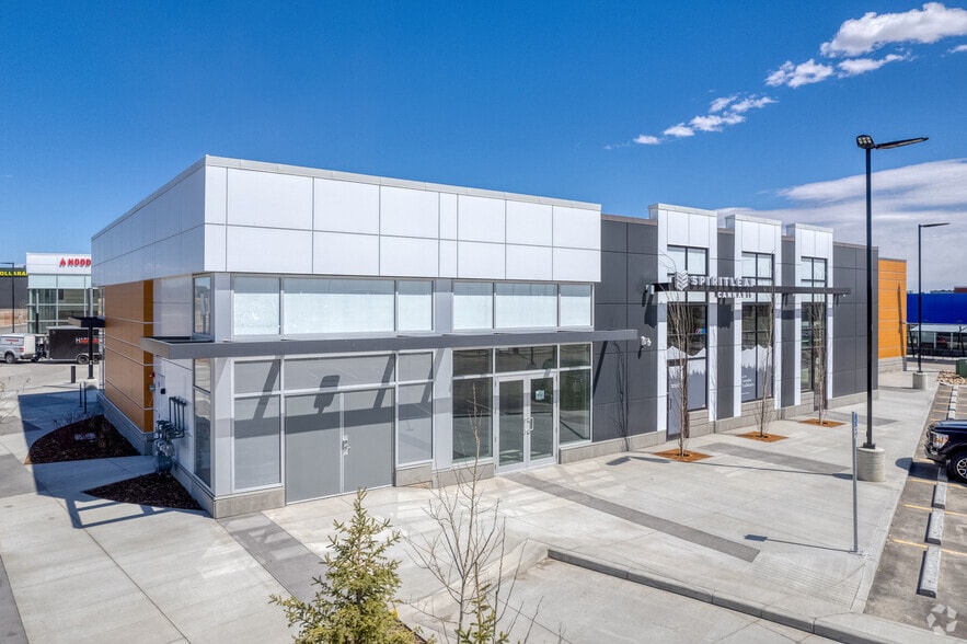 19587 Seton Cres SE, Calgary, AB for sale - Primary Photo - Image 1 of 1