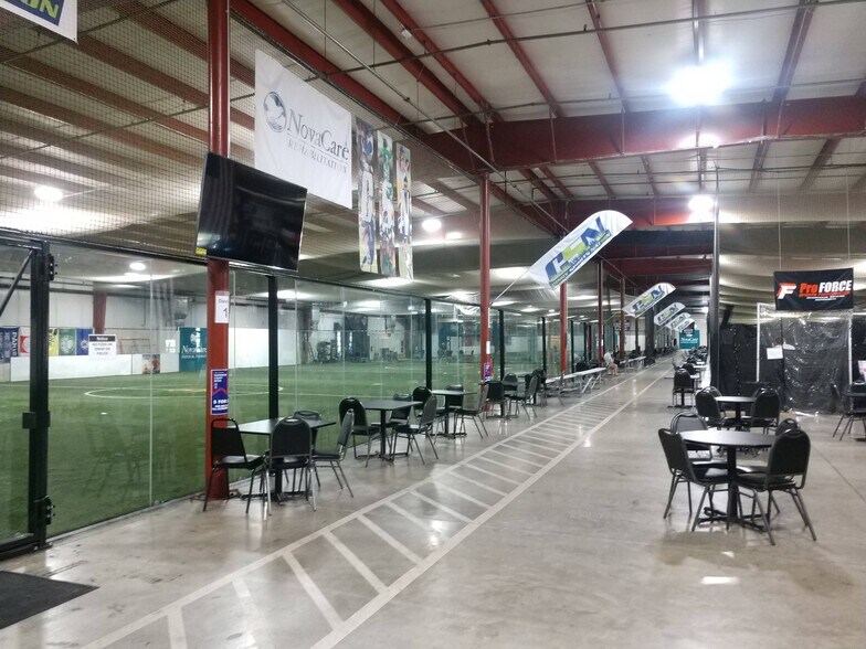 5999 Meijer Dr, Milford, OH à louer - Photo intérieure - Image 3 de 9