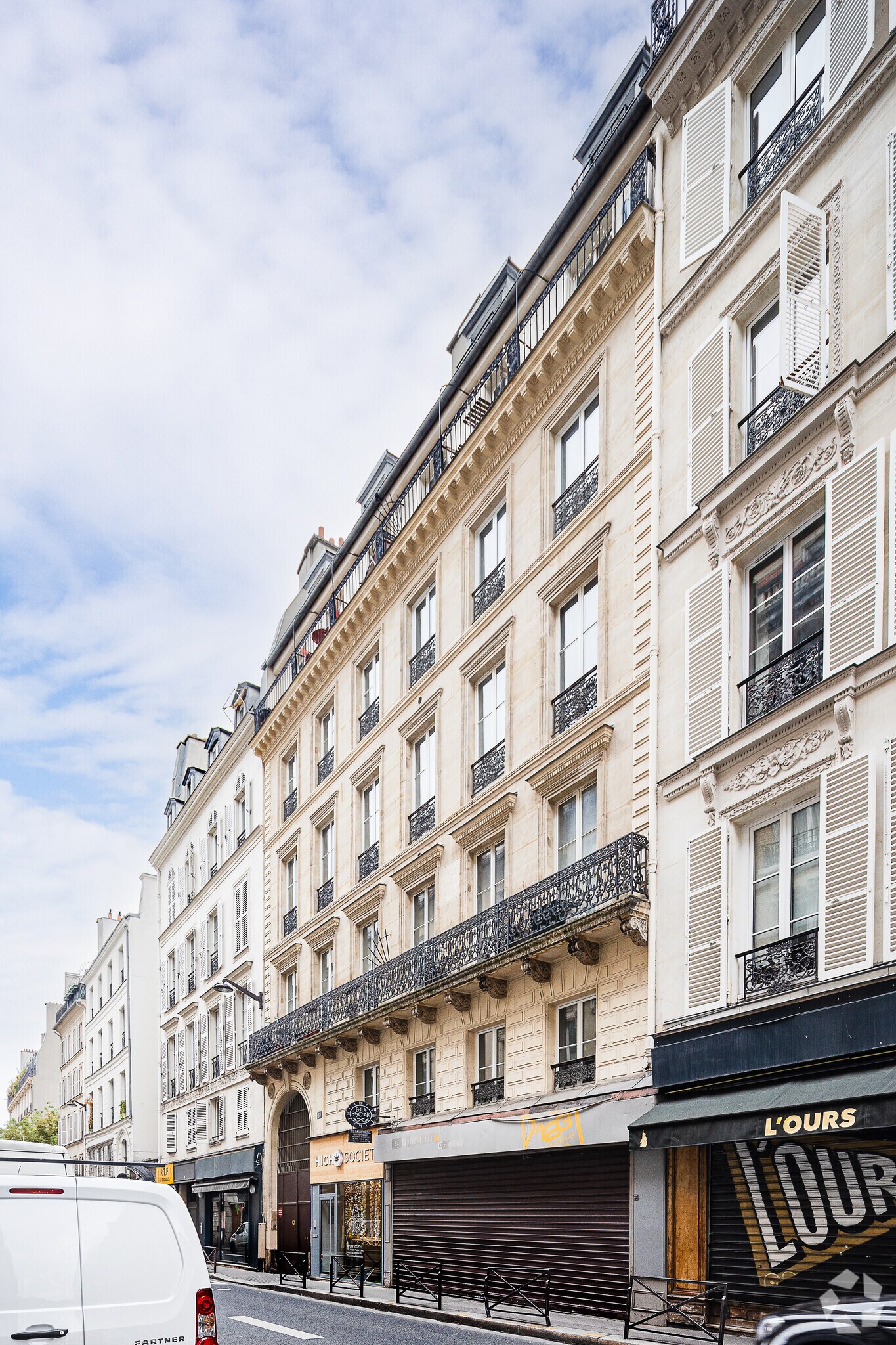 10 Rue De Paradis, Paris for lease Primary Photo- Image 1 of 9