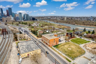 902 9 Ave SE, Calgary, AB - AERIAL map view - Image1