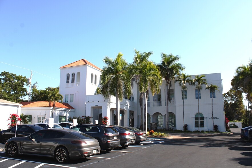 3060-3066 Tamiami Trl N, Naples, FL for lease - Building Photo - Image 2 of 4