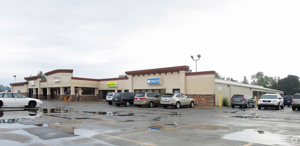 530-542 S State St, Sparta, MI for lease - Building Photo - Image 3 of 3