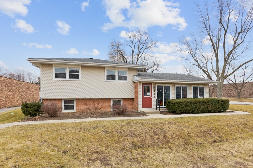 275 W Dundee Rd, Buffalo Grove, IL for sale - Building Photo - Image 3 of 27