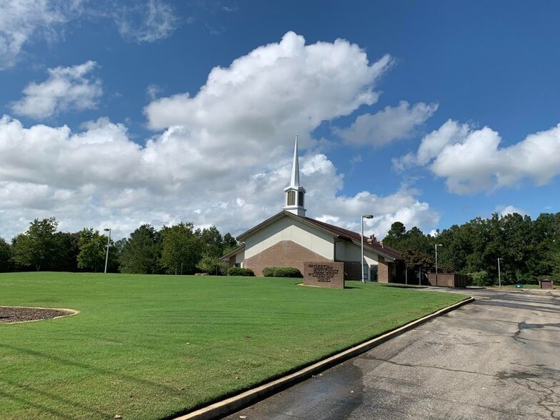 4747 E Church Hill Rd, West Point, MS à vendre - Photo du bâtiment - Image 1 de 1