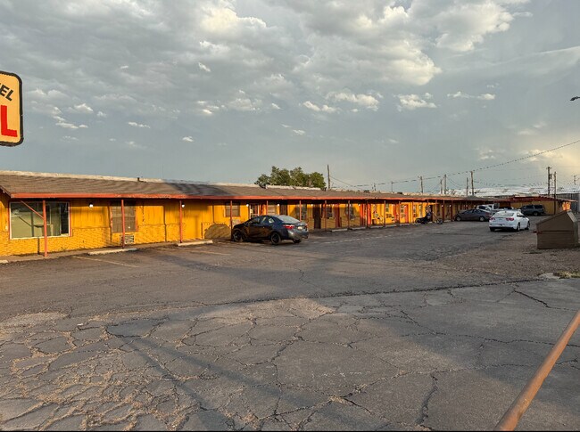 More details for 3602 E Amarillo Blvd, Amarillo, TX - Hospitality for Sale