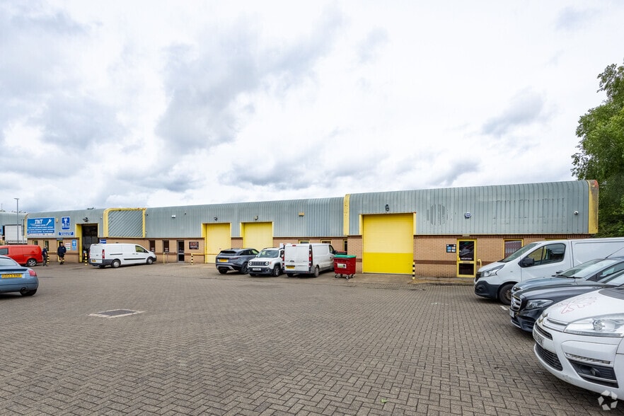 1-4 Acorn Way, Mansfield à louer - Photo du bâtiment - Image 2 de 3