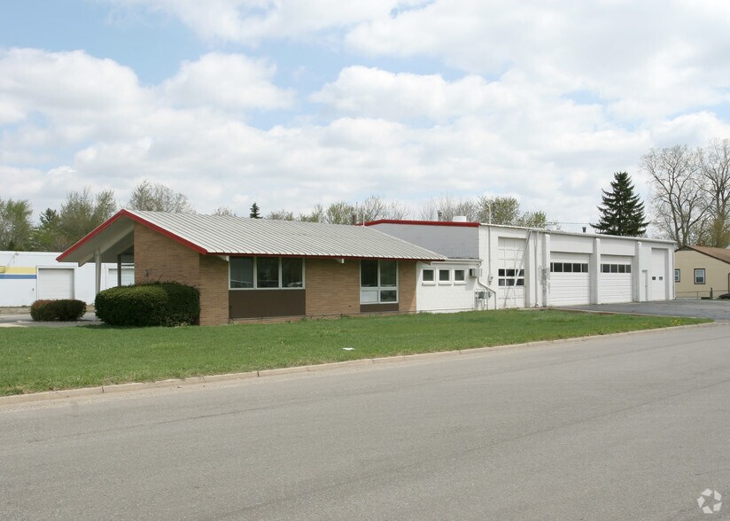 5321 S Pennsylvania Ave, Lansing, MI à vendre - Photo du bâtiment - Image 2 de 3