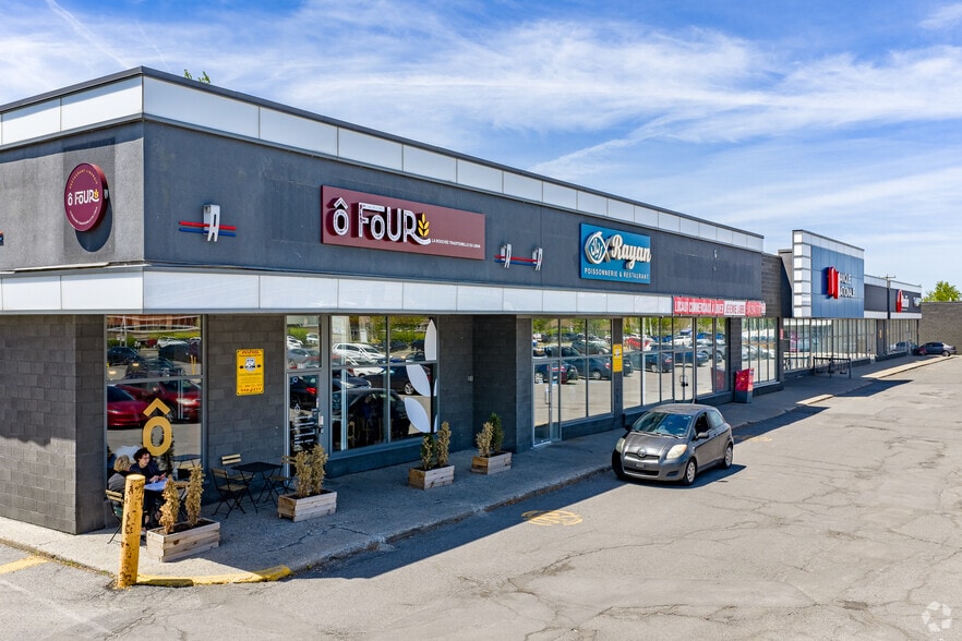 1110-1146 Boul Marcel-Laurin, Saint-Laurent, QC à louer - Photo principale - Image 1 de 14