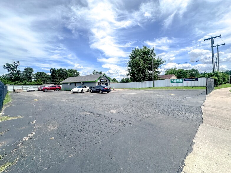 4521 N Martin Luther King Jr Blvd, Tulsa, OK à vendre - Photo du bâtiment - Image 2 de 24