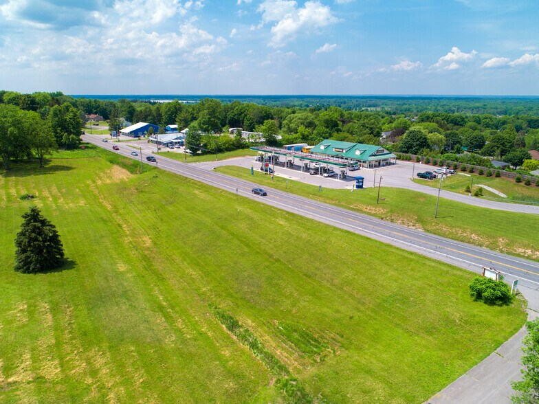 409 Genesee St, Oneida, NY à vendre - Photo du bâtiment - Image 2 de 25