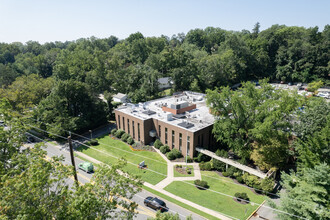 555 Kinderkamack Rd, Oradell, NJ - AERIAL  map view