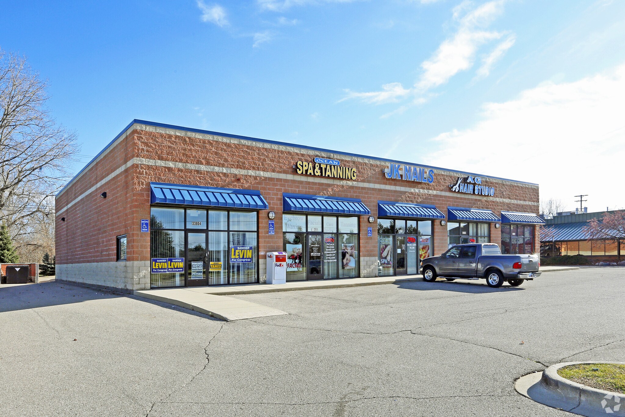33740-33804 Schoenherr Rd, Sterling Heights, MI for lease Primary Photo- Image 1 of 9