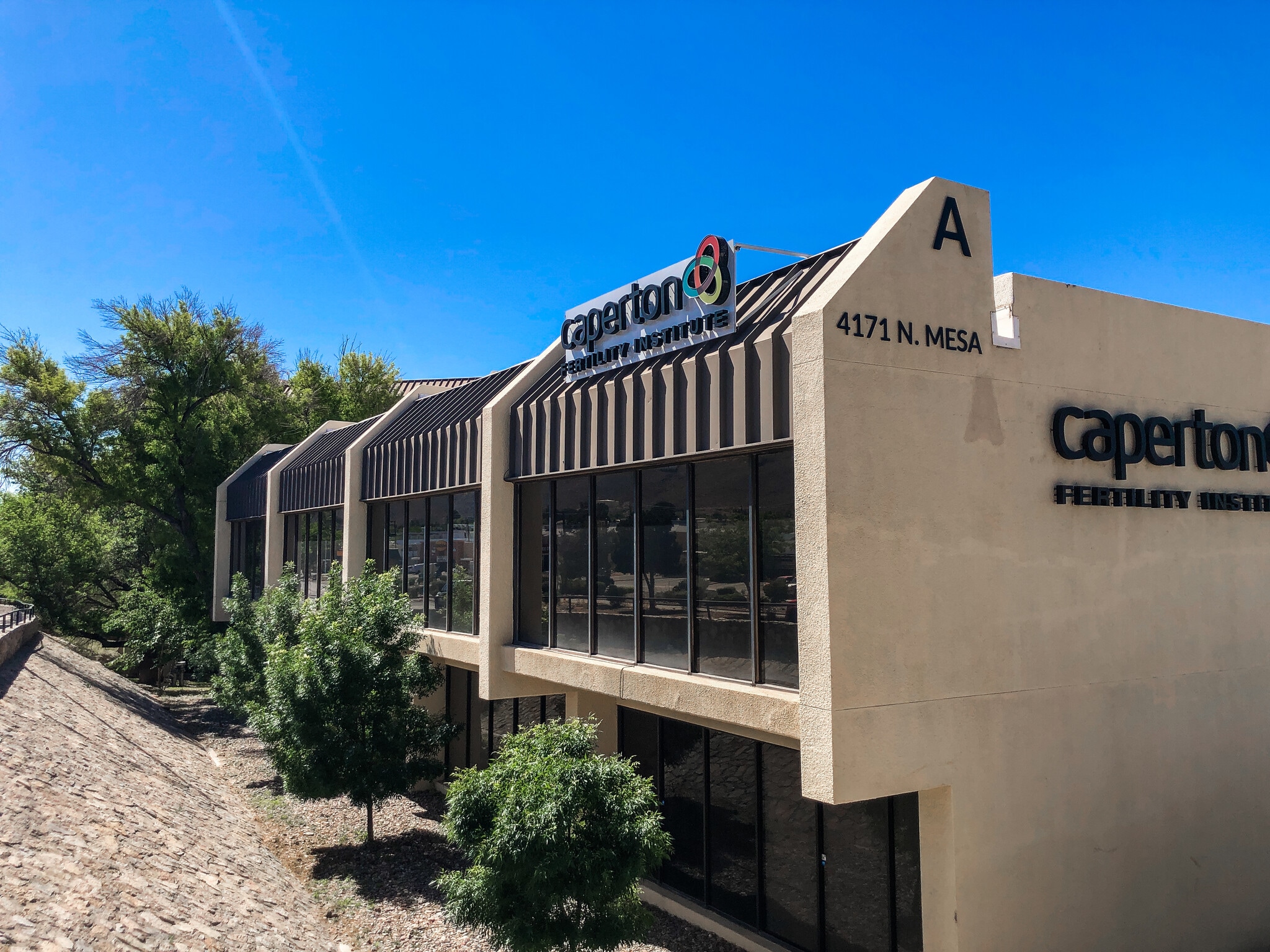 4171 N Mesa St, El Paso, TX for lease Building Photo- Image 1 of 5