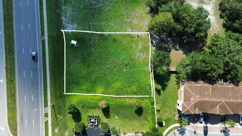 10207 E Colonial Dr, Orlando, FL à vendre - Photo du bâtiment - Image 3 de 7