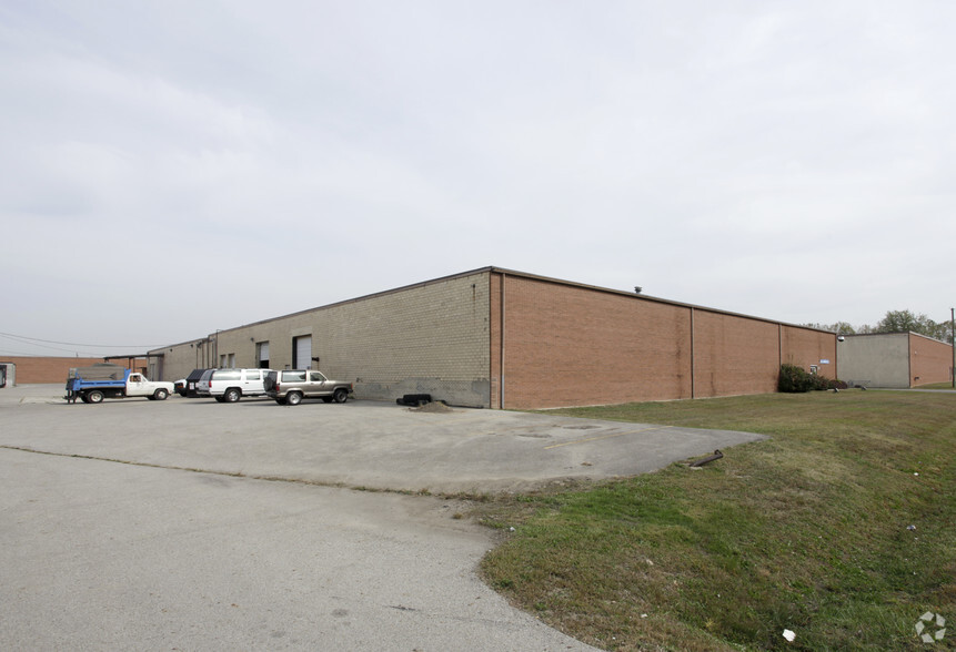 1513-1519 Alum Creek Dr, Columbus, OH for lease - Building Photo - Image 3 of 12