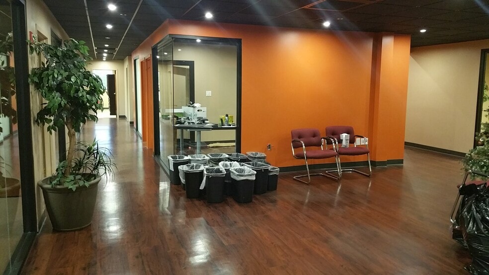 217 N Westmonte Dr, Altamonte Springs, FL à louer - Photo intérieure - Image 3 de 13