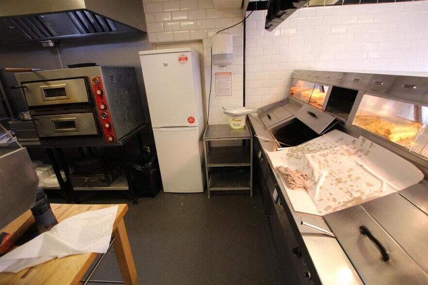 327 Welbeck Rd, Newcastle Upon Tyne à louer - Photo du bâtiment - Image 3 de 12