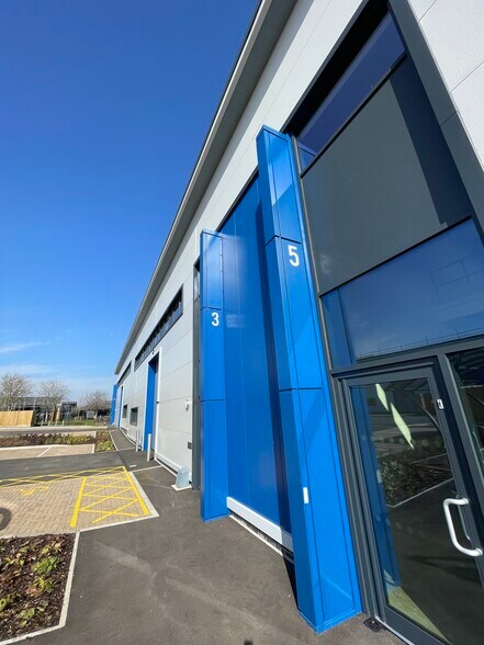 Stanton Harcourt Rd, Eynsham à louer - Photo du bâtiment - Image 2 de 3