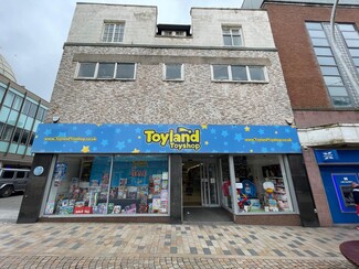 Plus de détails pour 73-75 Church St, Blackpool - Vente au détail à louer