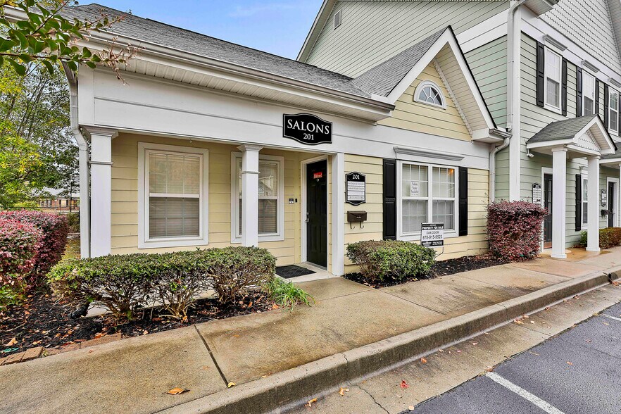 500 W Lanier Ave, Fayetteville, GA à vendre - Photo du bâtiment - Image 1 de 14