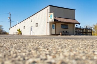 Plus de détails pour 110 SW Front St, Rutland, IL - Commerce de détail à vendre