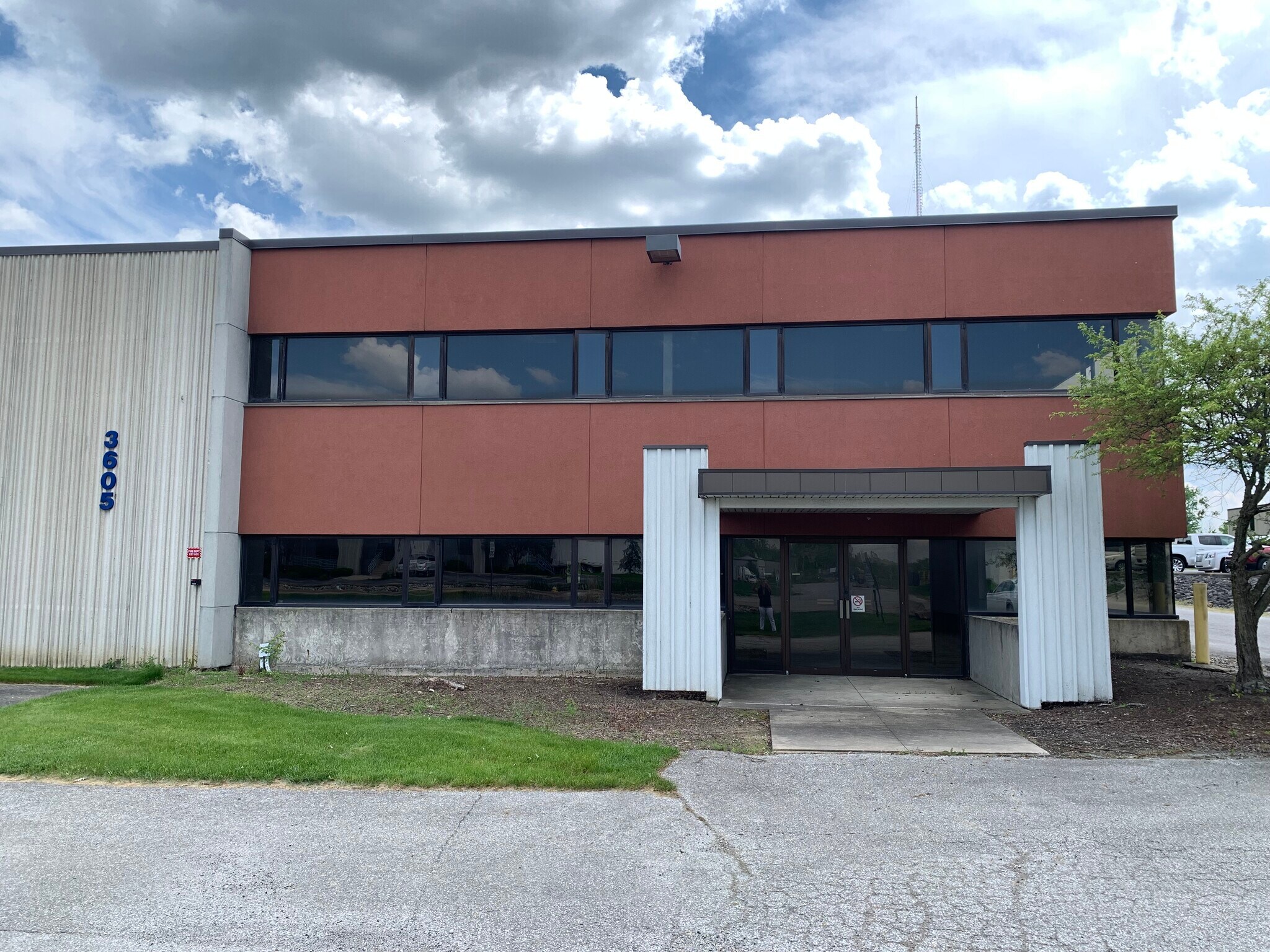 3605 Independence Dr, Fort Wayne, IN for lease Building Photo- Image 1 of 13