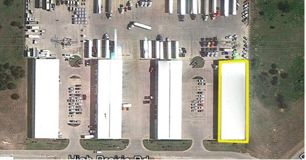 1850 High Prairie Rd, Grand Prairie, TX à louer - Photo du bâtiment - Image 2 de 4