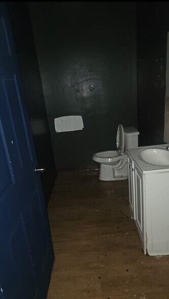 13131 East Fwy, Houston, TX à vendre - Photo du bâtiment - Image 2 de 13