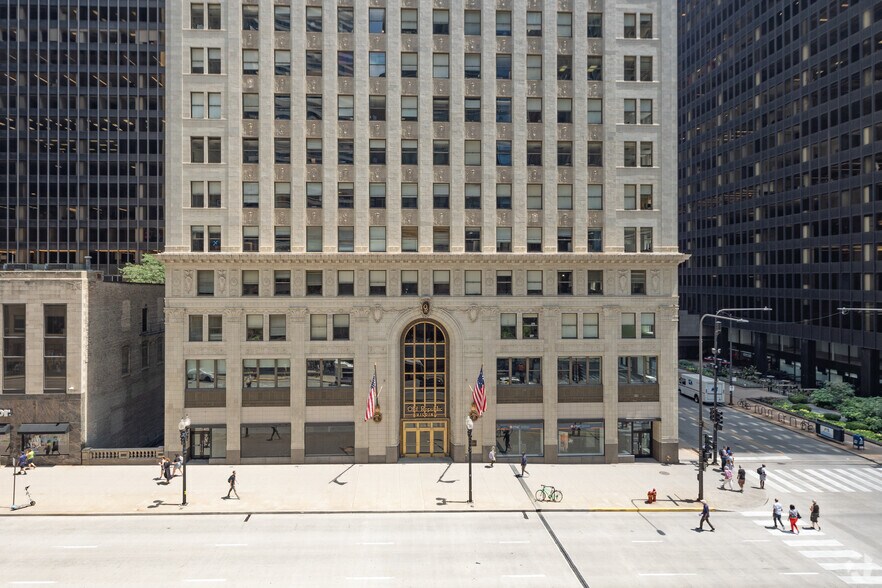 307 N Michigan Ave, Chicago, IL à louer - Photo du bâtiment - Image 3 de 17