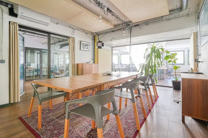 71-73 Rue De Saussure, Paris for lease - Building Photo - Image 2 of 7