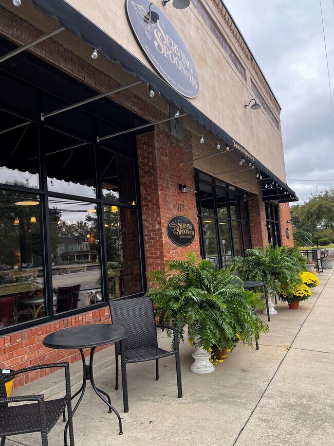 More details for 119 W Pine St, Pine Level, NC - Retail for Sale