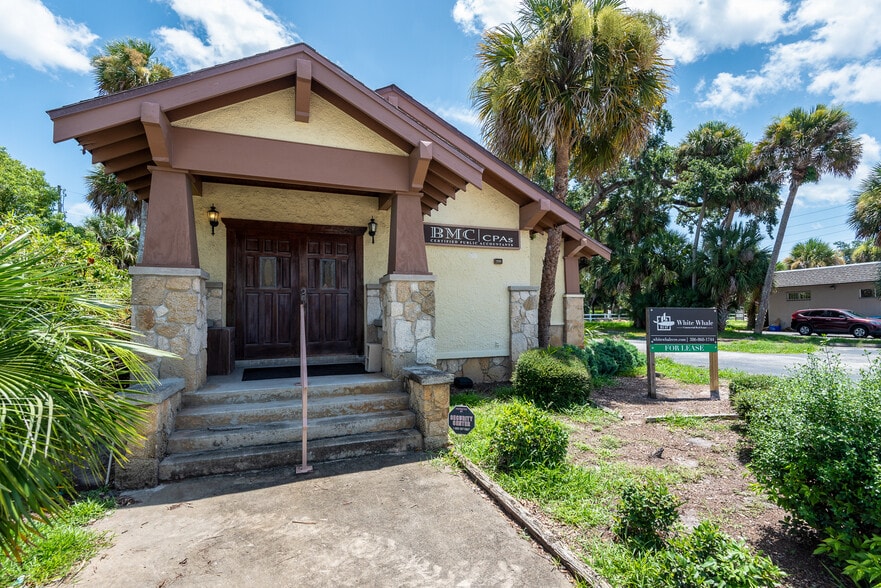 205 Magnolia St, New Smyrna Beach, FL for lease - Building Photo - Image 2 of 16
