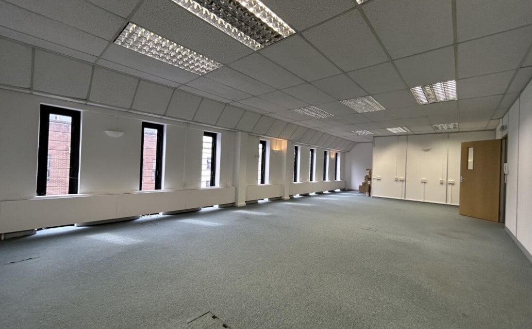 1 High St, Taunton à louer Photo intérieure- Image 1 de 9