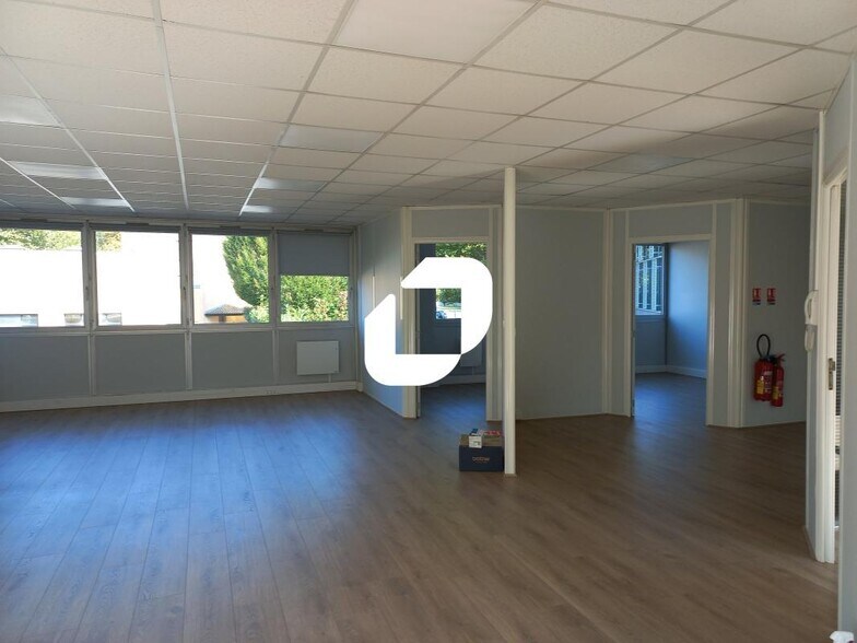 Office in Marcq-en-Baroeul for sale - Interior Photo - Image 1 of 8
